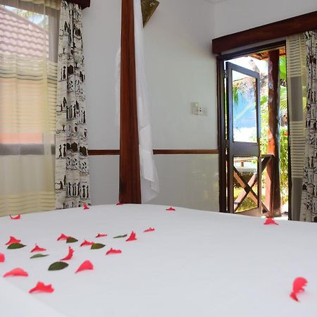 Mnarani Beach Cottages Nungwi Luaran gambar